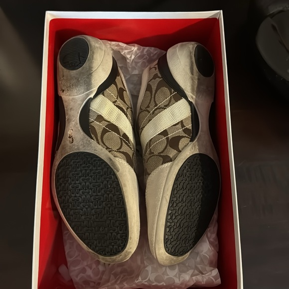 Authentic Coach shoes - Picture 3 of 4